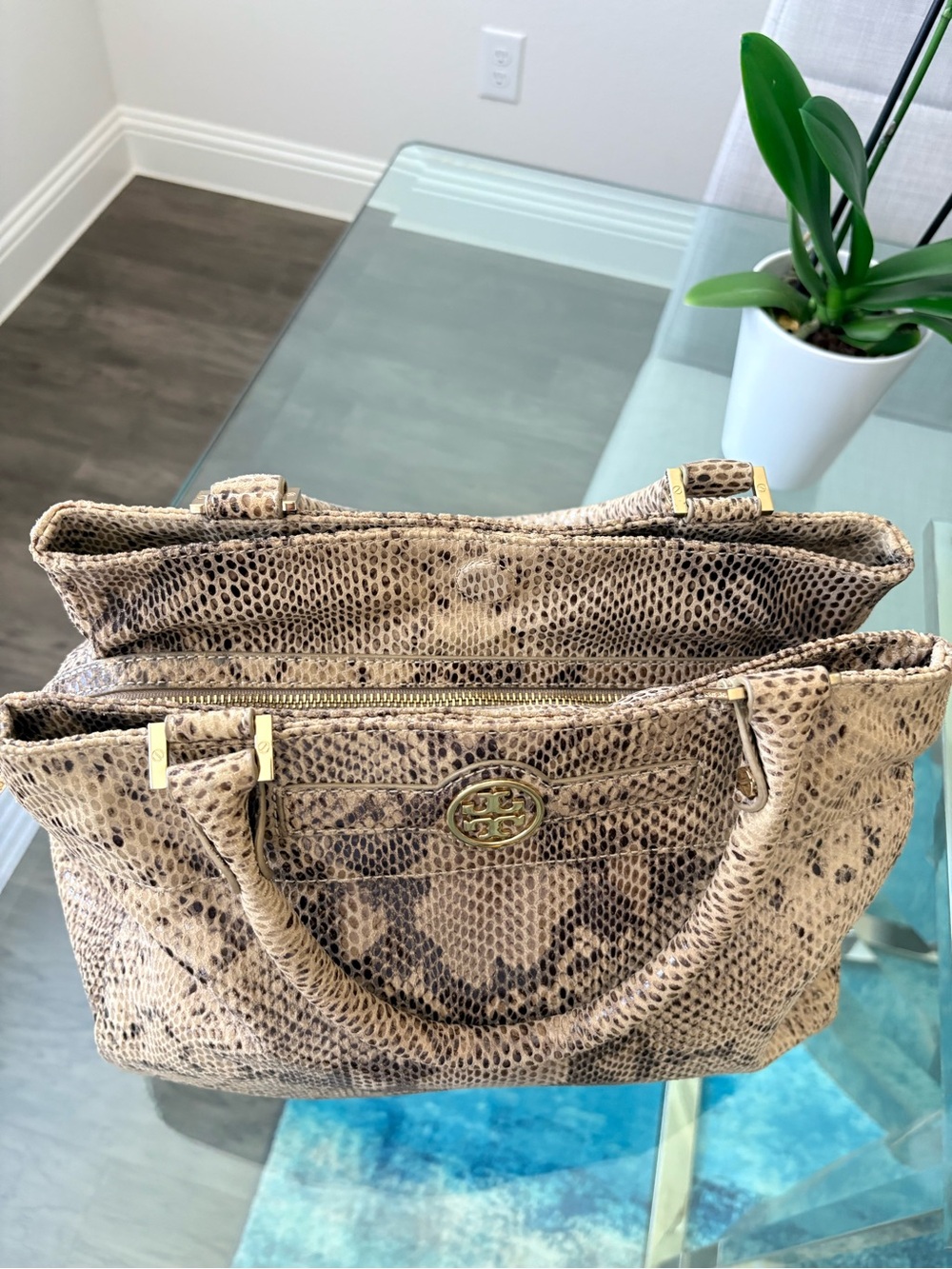 Tory Burch Python Embossed Leather Bag - Picture 11 of 17